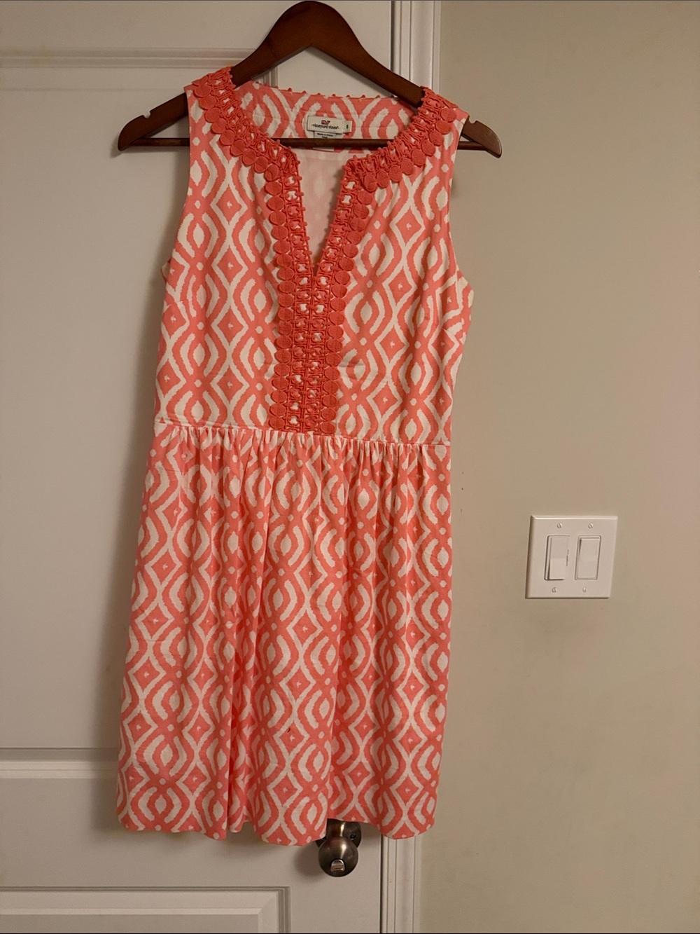 Vineyard Vines Coral and White Patterned Sleeveless Dress